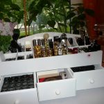 تسريحة لمستحضرات التجميل الكبيرة