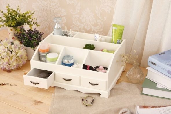 خزانة ذات أدراج ورفوف