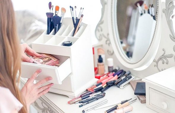 مضمد لصورة مستحضرات التجميل