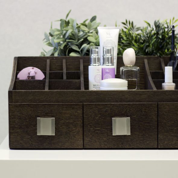 مضمد لمستحضرات التجميل الخشبية