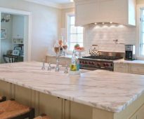 منضدية الحجر