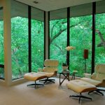 كرسي مع مسند للقدمين