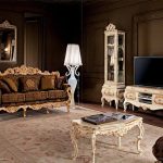 كرسي الإنجليزية الداخلية