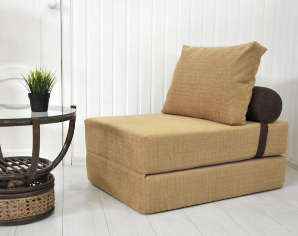 كرسي سرير بيج