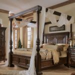 سرير الستارة الخشبية