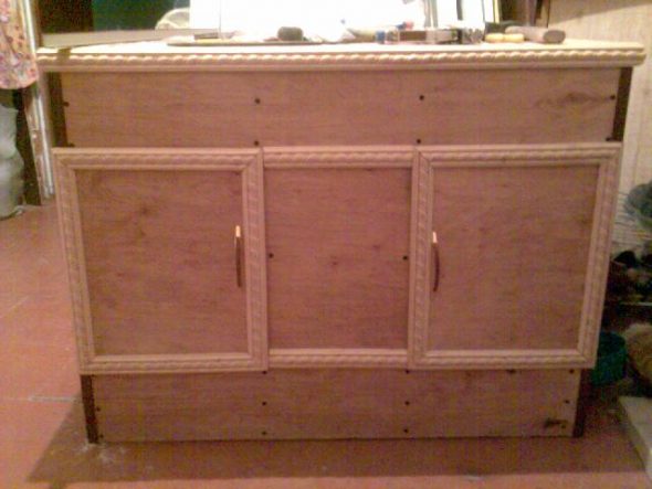 مجلس الوزراء الناتجة مفتوحة مع الورنيش في 2-3 طبقات