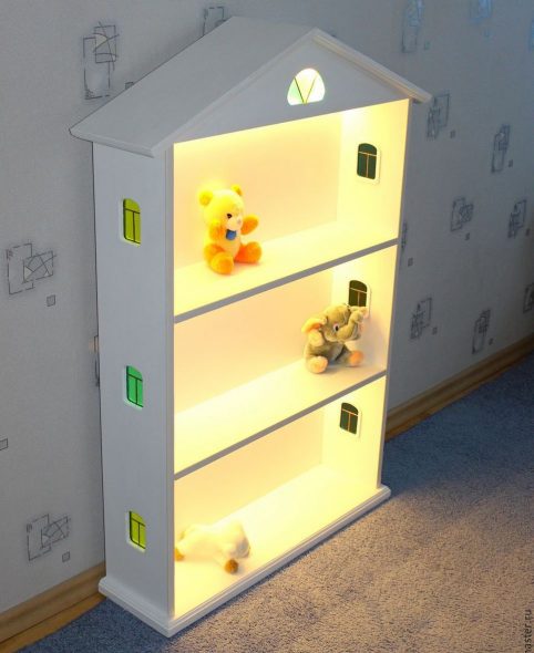 كوخ الرف مع الضوء