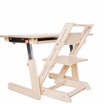 طاولة وكرسي