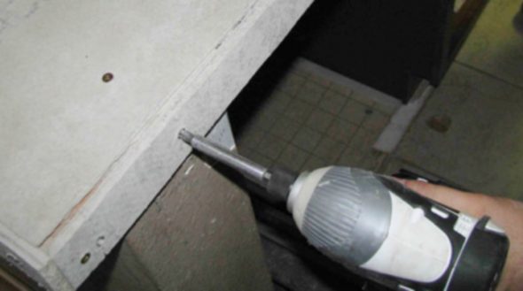 قاعدة البلاط