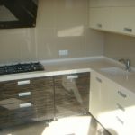 أعلى الجدول DIY
