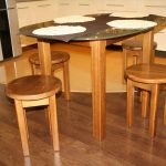 البراز المستديرة