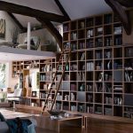 خزانة في غرفة المعيشة