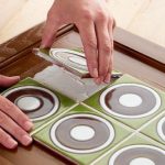 خزانة المطبخ أو الديكور الرف