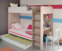 سرير بطابقين في التصميم