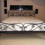 أسرة الحديد المطاوع