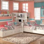 غرفة داخلية للصور التوأم