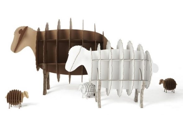 ديكور من الورق المقوى للاهتمام