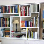 رفوف الكتاب