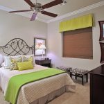 سرير مزورة في الشقة