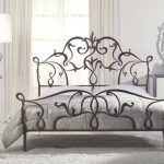 أسرة مزورة من صورة الشركة المصنعة