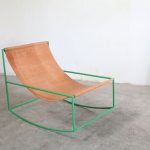 كرسي هزاز صغير