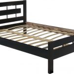 سرير مزدوج من شجرة طبيعية