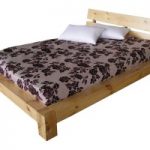 سرير الصنوبر جوليا