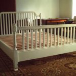 بروفانس السرير في اللون