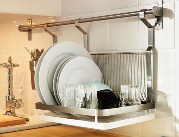 تجفيف المطبخ مع صينية