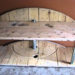 عالم الحرف اليدوية والخزائن الخشبية محلية الصنع للتلفزيون