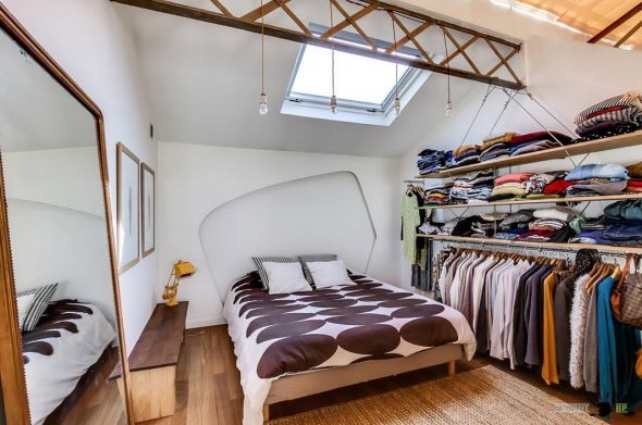 مكانة صغيرة في الرأس