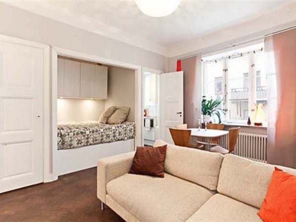 سرير مفرد في مكان ضيق