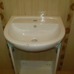 الإلتصاق بالوعة مع السيليكون