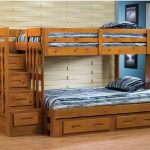 أسرة بطابقين مختلفة