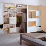 أشياء في غرفة النوم خزانة