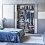 الأشياء في خزانة