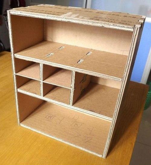 رف من صور الكرتون