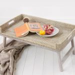 طاولة الإفطار في الداخل