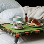 طاولة الإفطار المشرقة