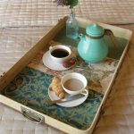 طاولة الإفطار في الداخل