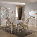 كراسي غرفة المعيشة مشرق