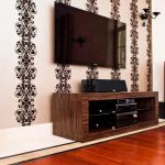 الوقوف للتلفزيون والمعدات