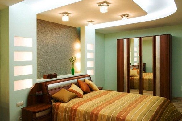 في الغرف الصغيرة ، يمكنك العثور على صورة ملائمة.