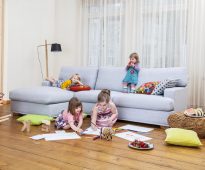 تنظيف الأريكة