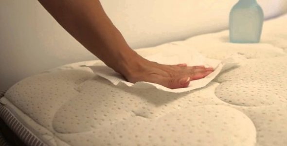 التنظيف مع الكحول