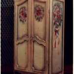 تزيين خزانة القديم