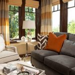 أريكة غرفة المعيشة