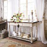 تمتلئ الداخلية أسلوب بروفانس مع الهواء والضوء