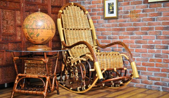 كرسي هزاز الصفصاف