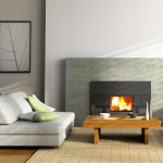 سرير كرسي بذراعين بجانب المدفأة